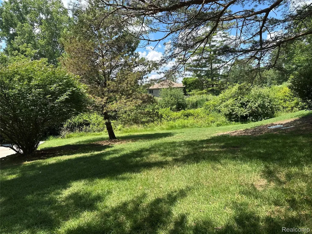962 Hidden Valley Drive Orion Charter Township MI 48362