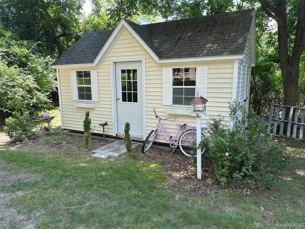 962 Hidden Valley Drive Orion Charter Township MI 48362