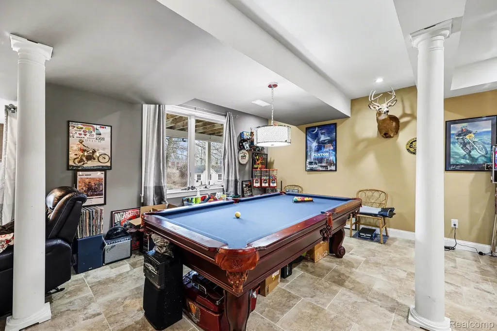 962 Hidden Valley Drive Orion Charter Township MI 48362