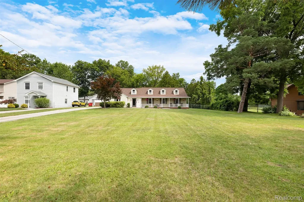 7677 Washburn Washington Township MI 48094