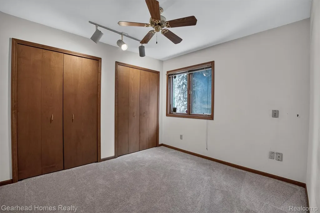 3486 W Drahner Road Oxford Charter Township MI 48371