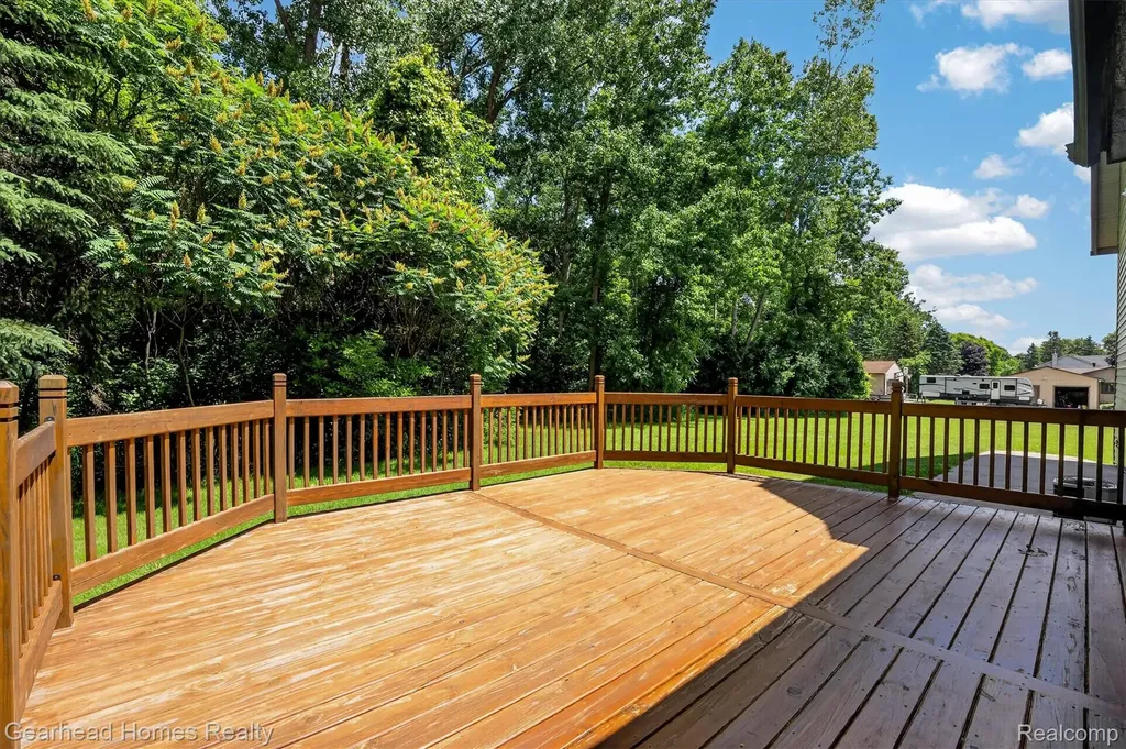 3486 W Drahner Road Oxford Charter Township MI 48371