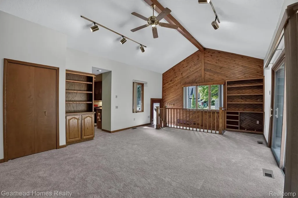 3486 W Drahner Road Oxford Charter Township MI 48371