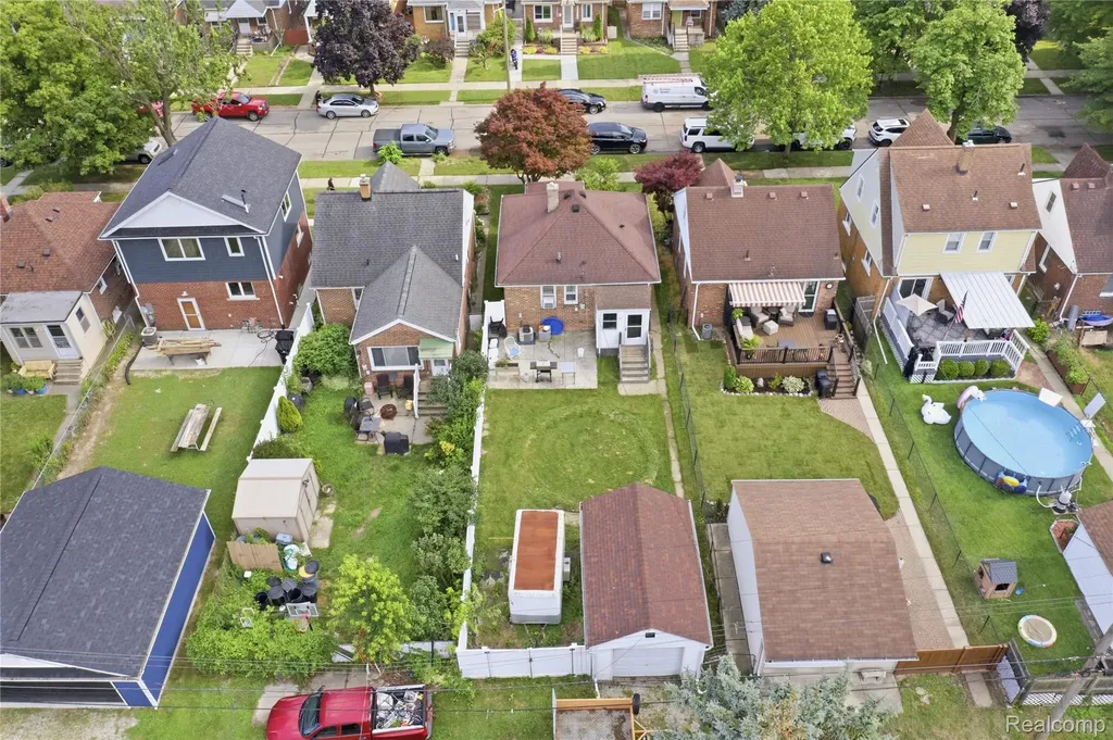 1070 Mollno Street Wyandotte City MI 48192