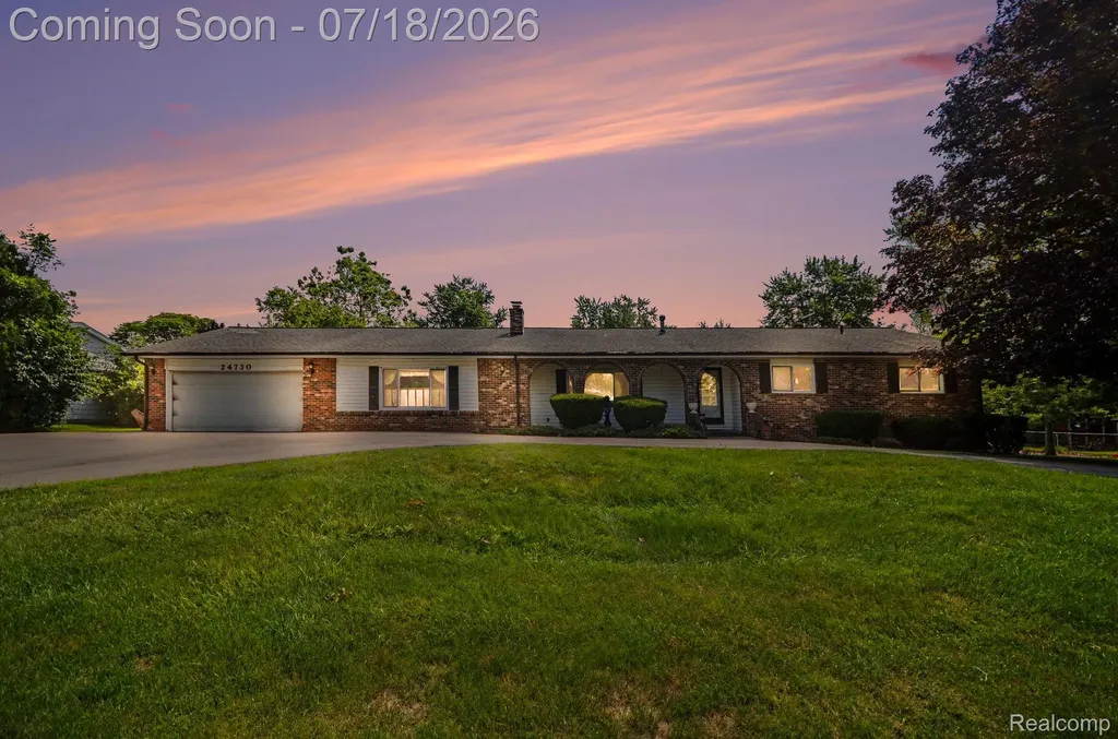 24730 Creekside Drive Farmington Hills City MI 48336