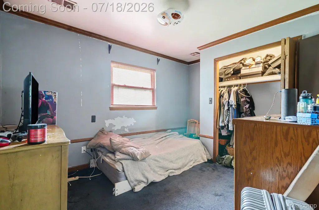 24730 Creekside Drive Farmington Hills City MI 48336