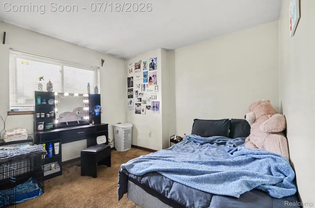 24730 Creekside Drive Farmington Hills City MI 48336