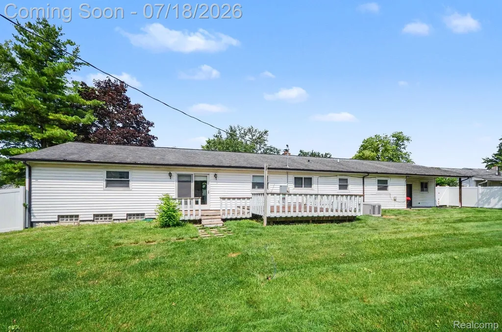 24730 Creekside Drive Farmington Hills City MI 48336