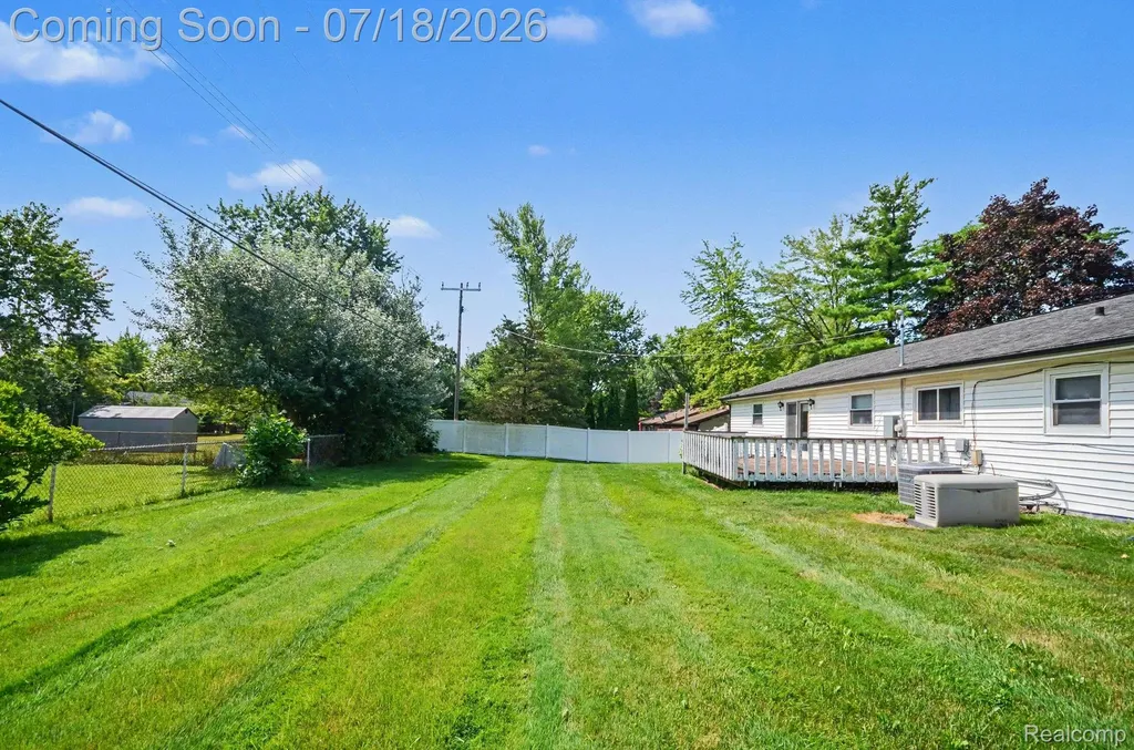 24730 Creekside Drive Farmington Hills City MI 48336
