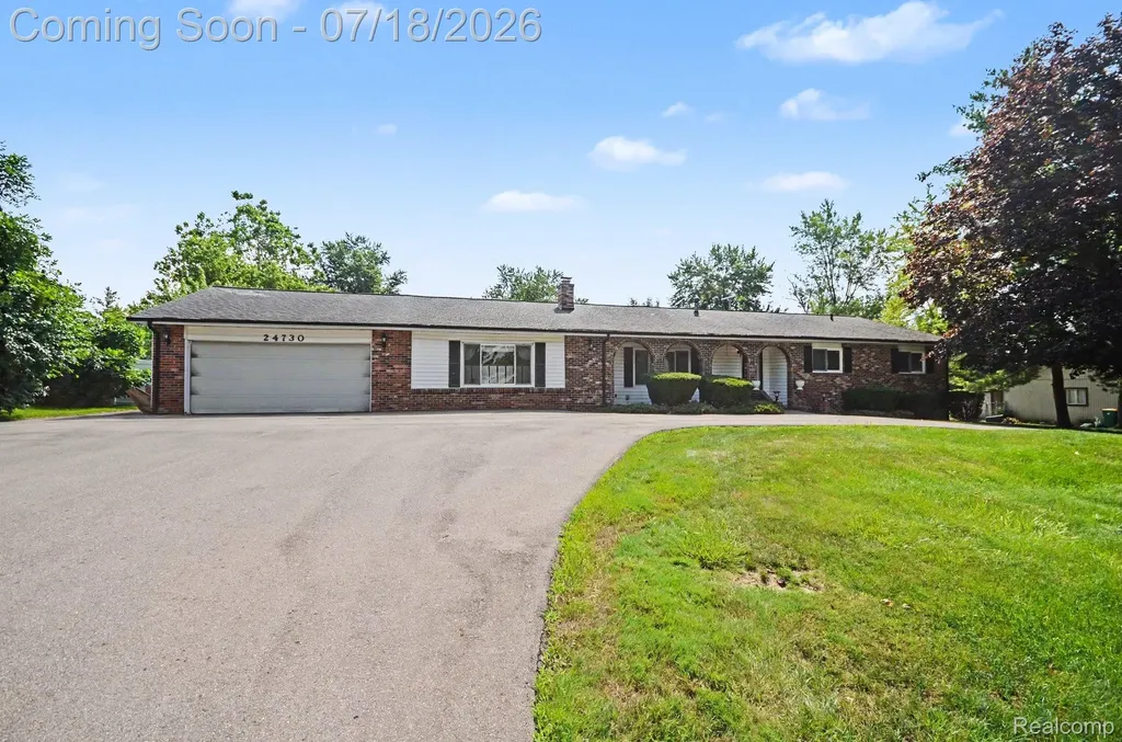 24730 Creekside Drive Farmington Hills City MI 48336
