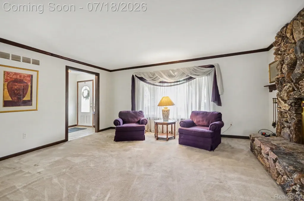 24730 Creekside Drive Farmington Hills City MI 48336