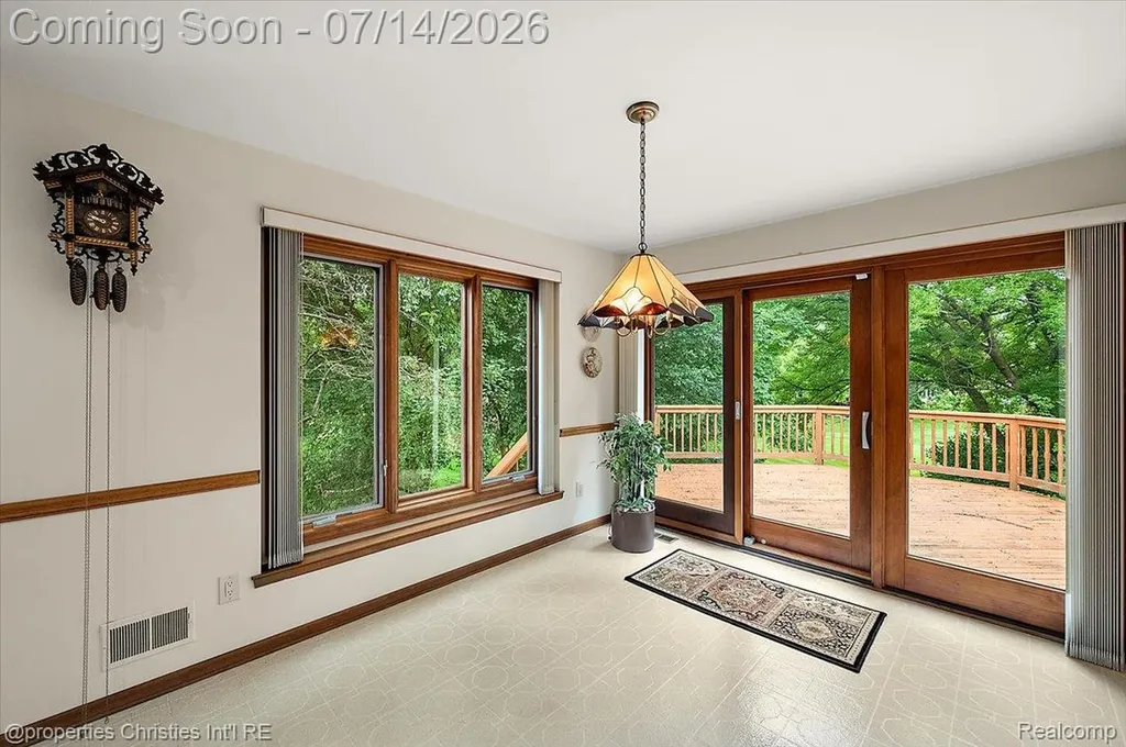 969 Whitegate Drive Northville City MI 48167