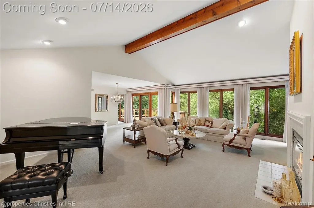 969 Whitegate Drive Northville City MI 48167