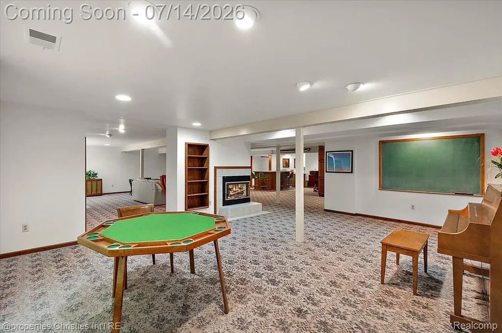 969 Whitegate Drive Northville City MI 48167
