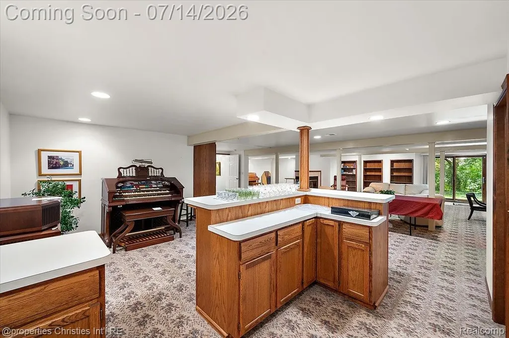 969 Whitegate Drive Northville City MI 48167