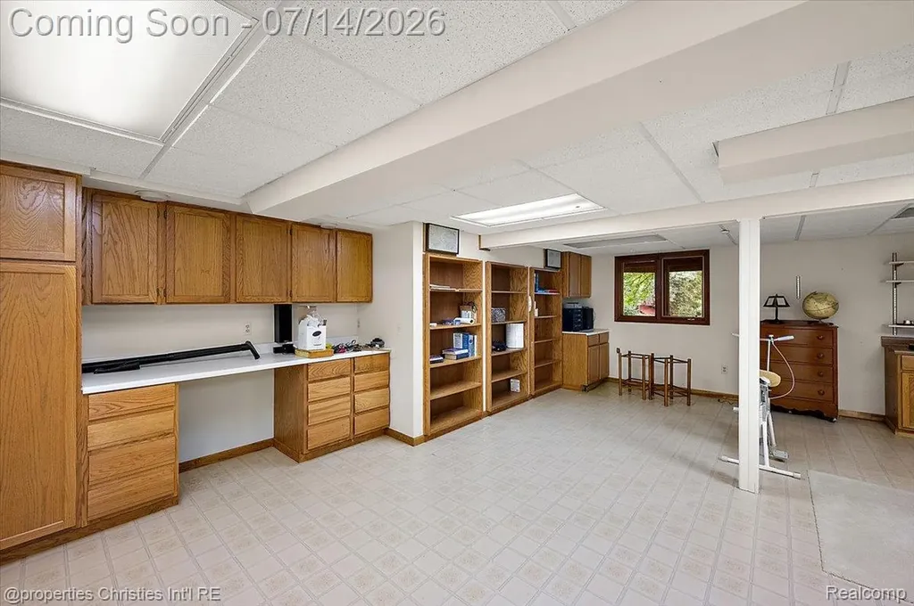 969 Whitegate Drive Northville City MI 48167