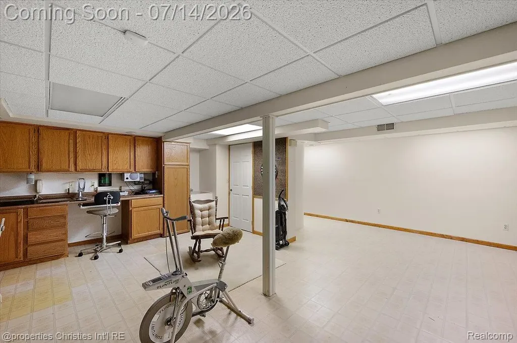 969 Whitegate Drive Northville City MI 48167