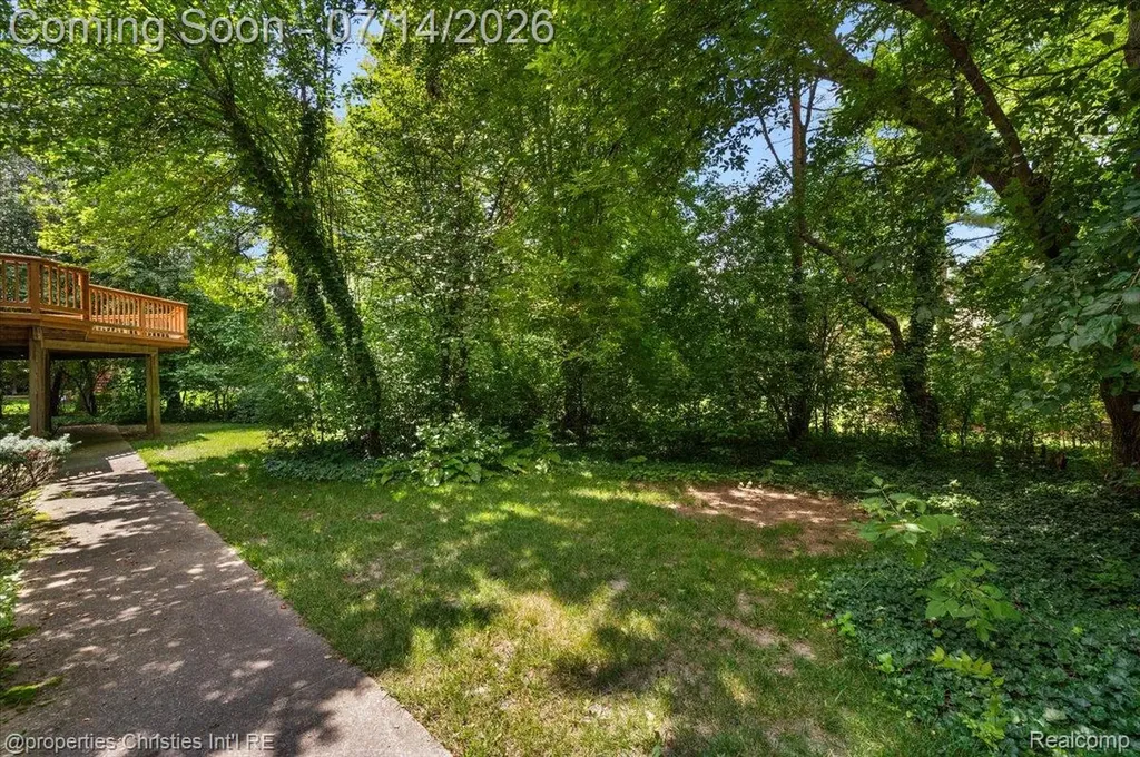 969 Whitegate Drive Northville City MI 48167