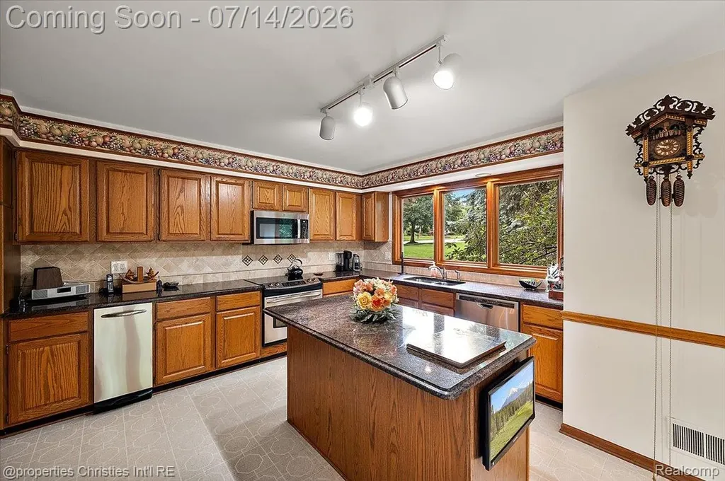 969 Whitegate Drive Northville City MI 48167
