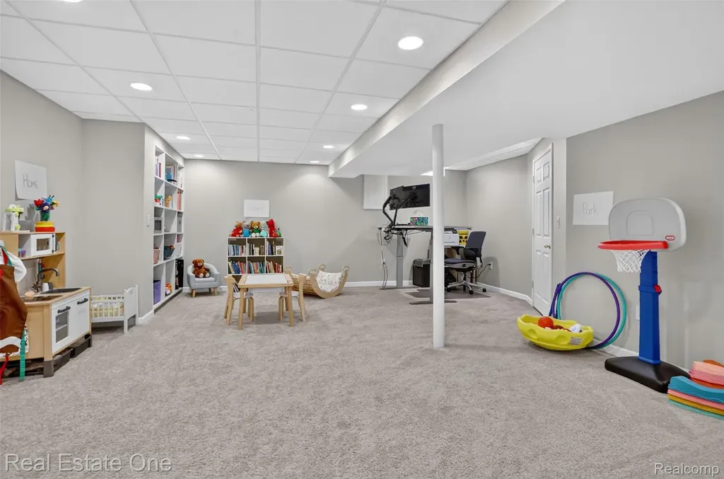 4165 Kristine Court Canton Charter Township MI 48188