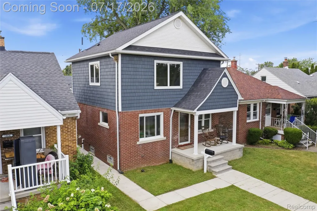 1058 Mollno Street Wyandotte City MI 48192