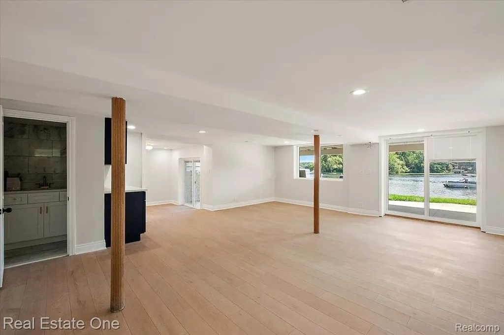 847 Fairview Street Lake Orion Village MI 48362