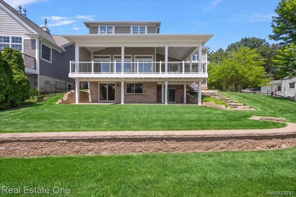 847 Fairview Street Lake Orion Village MI 48362