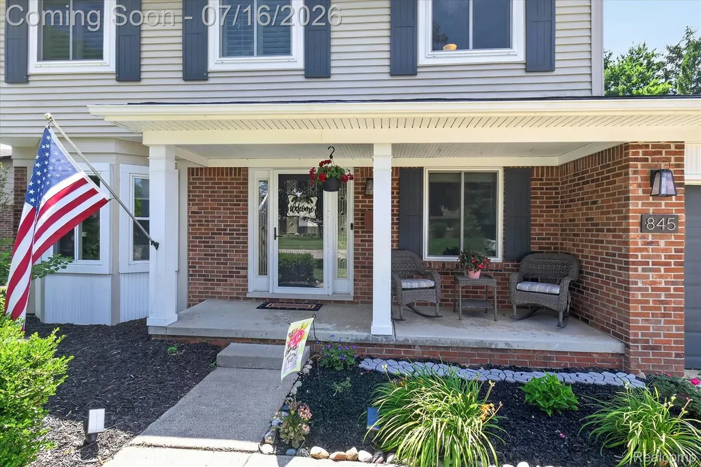 845 Abbey Lane Milford Village MI 48381