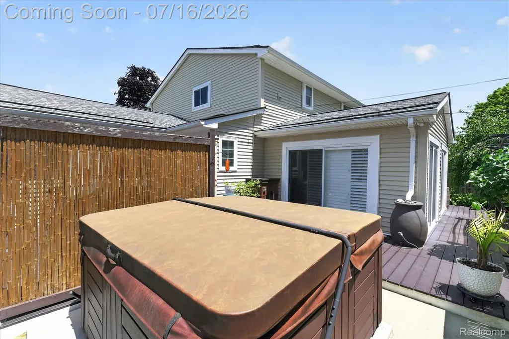 845 Abbey Lane Milford Village MI 48381