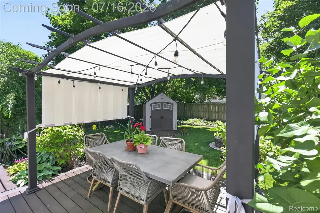 845 Abbey Lane Milford Village MI 48381