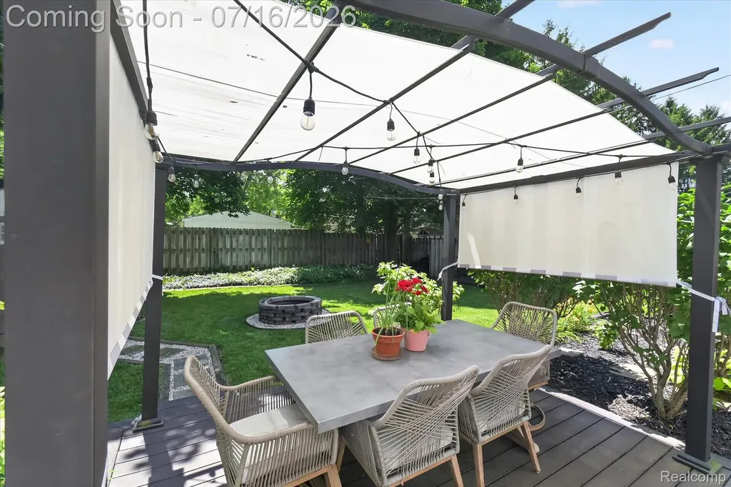 845 Abbey Lane Milford Village MI 48381
