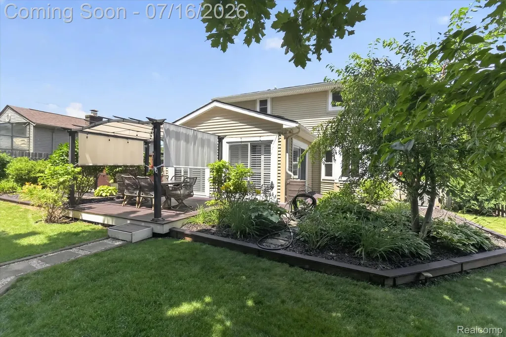 845 Abbey Lane Milford Village MI 48381