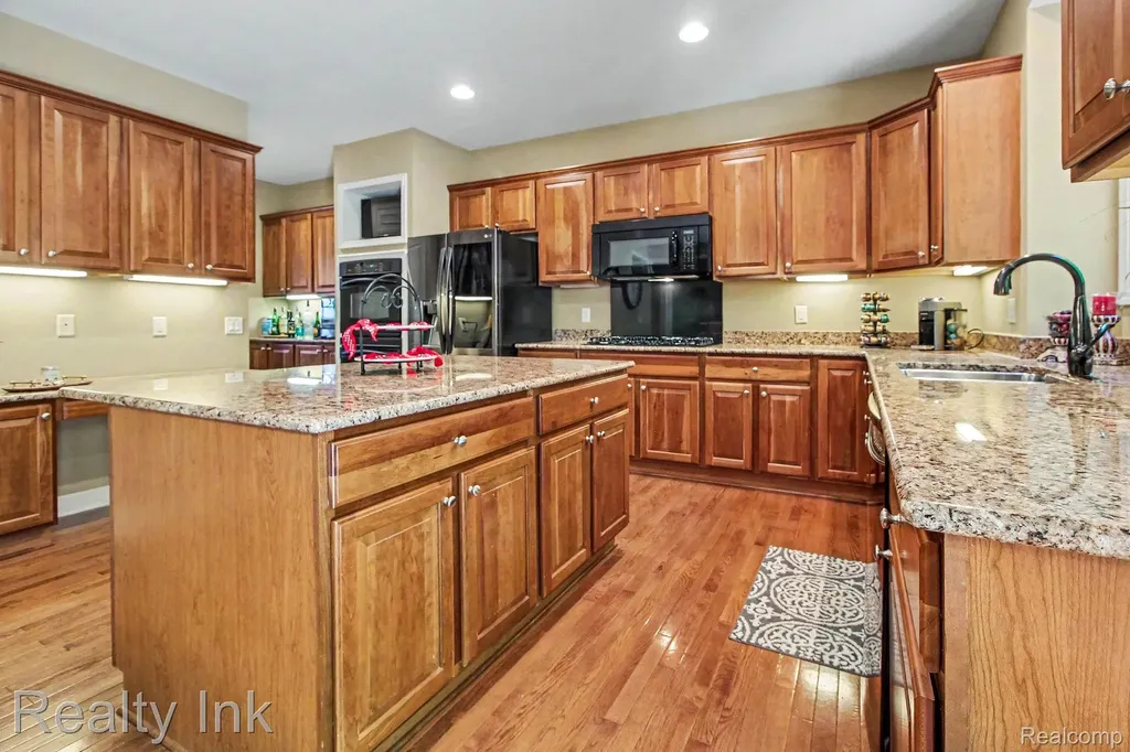 8273 Trafford Court Canton Charter Township MI 48187