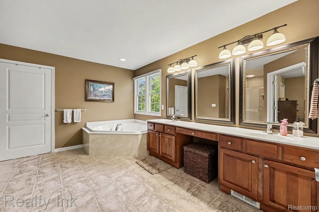 8273 Trafford Court Canton Charter Township MI 48187