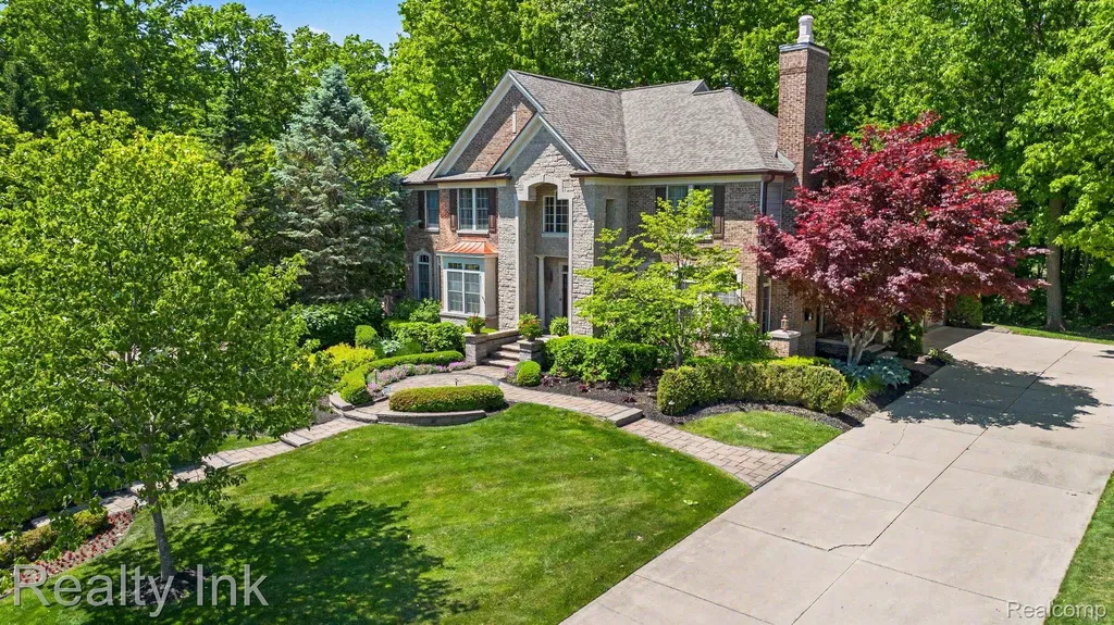 8273 Trafford Court Canton Charter Township MI 48187