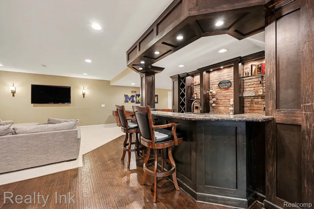 8273 Trafford Court Canton Charter Township MI 48187