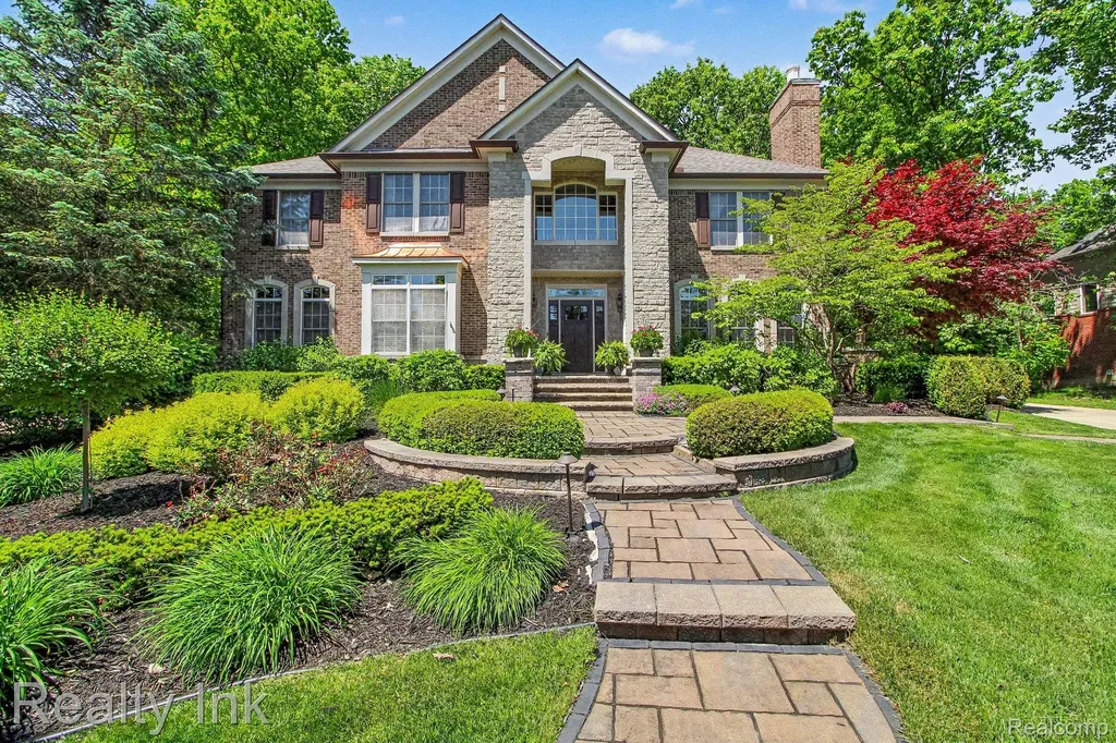 8273 Trafford Court Canton Charter Township MI 48187