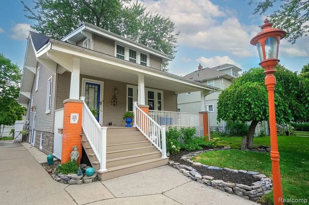 545 Eureka Road Wyandotte City MI 48192