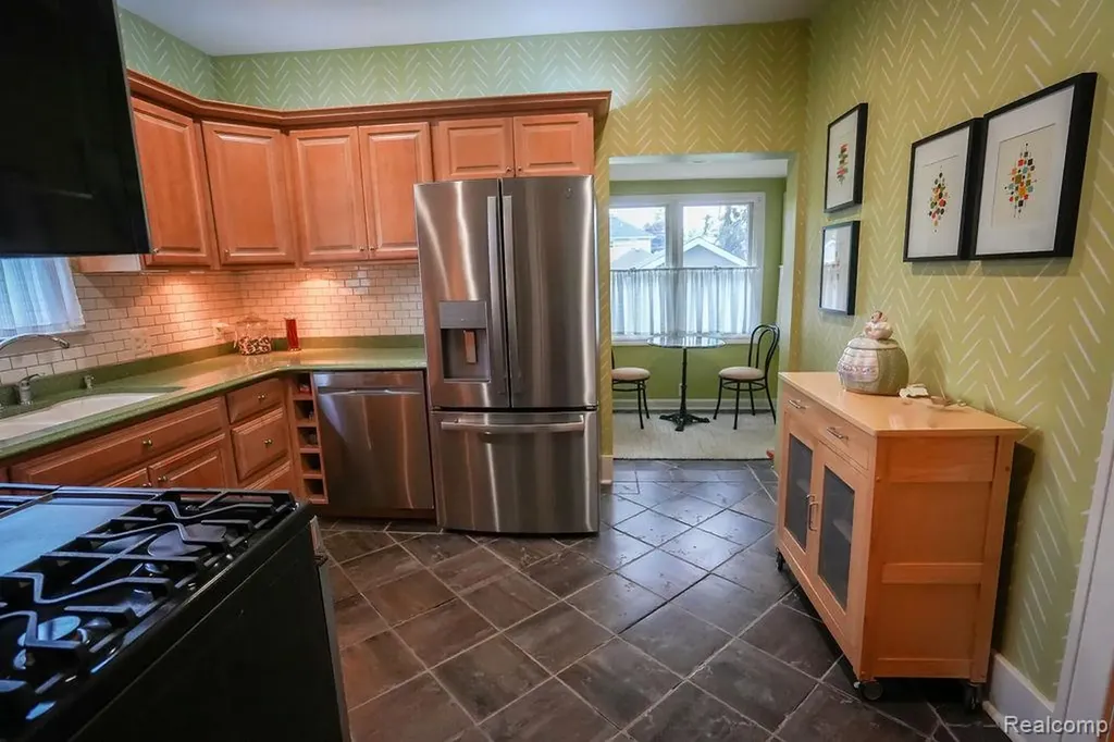 545 Eureka Road Wyandotte City MI 48192