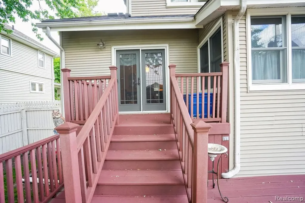 545 Eureka Road Wyandotte City MI 48192