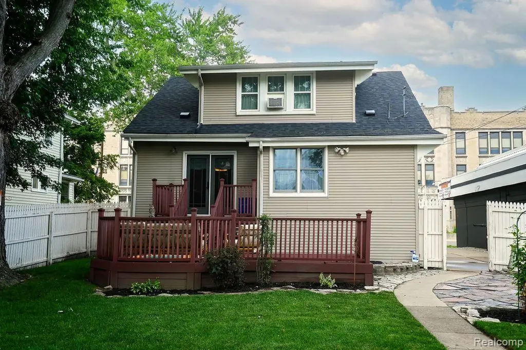 545 Eureka Road Wyandotte City MI 48192