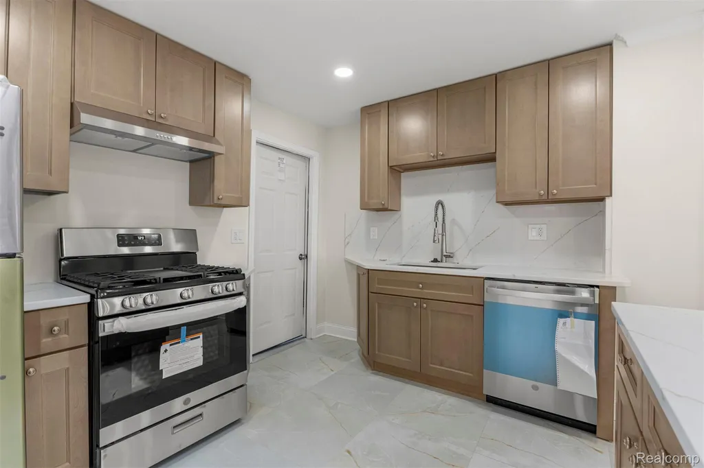 4535 Mead Street Dearborn City MI 48126