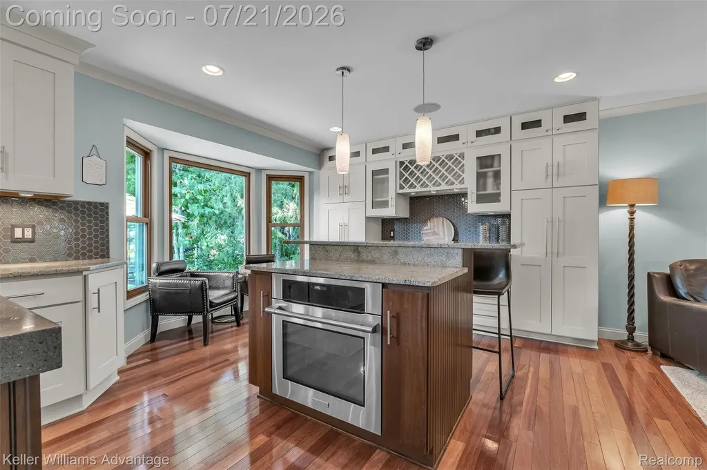 49276 Harvest Drive Plymouth Charter Township MI 48170