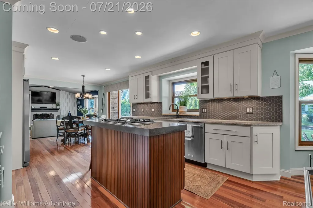 49276 Harvest Drive Plymouth Charter Township MI 48170