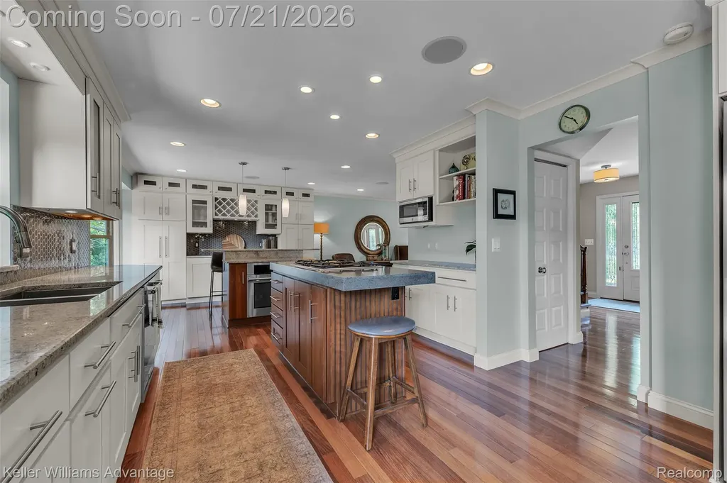 49276 Harvest Drive Plymouth Charter Township MI 48170