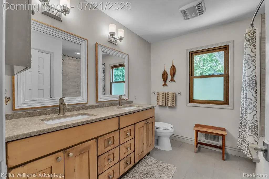 49276 Harvest Drive Plymouth Charter Township MI 48170