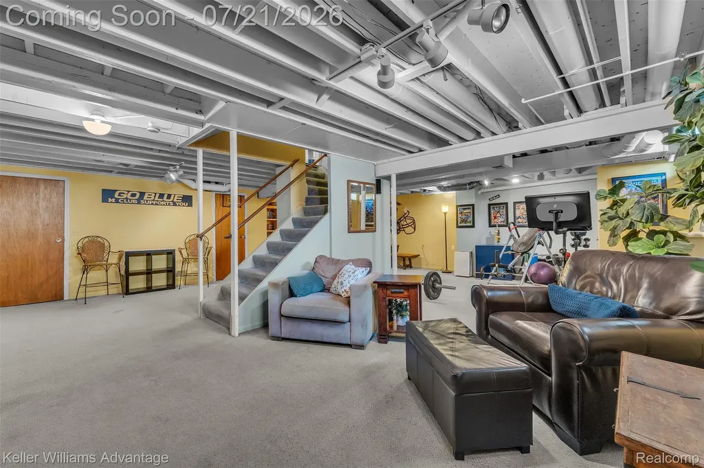 49276 Harvest Drive Plymouth Charter Township MI 48170