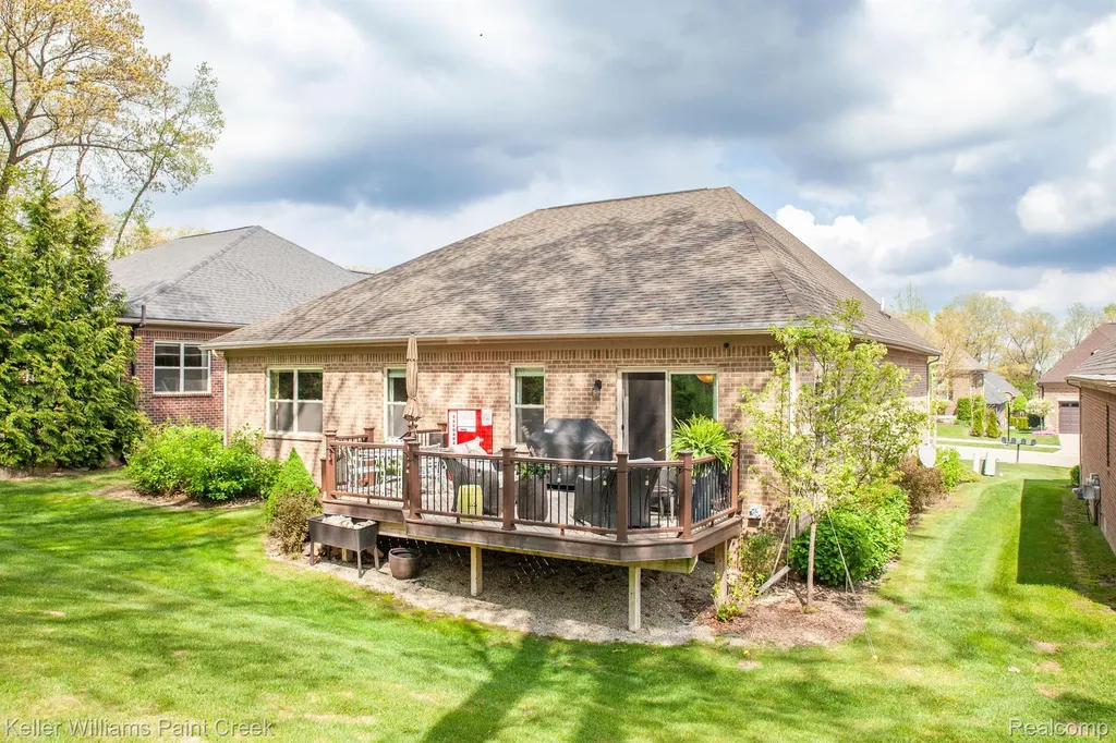 5514 Woodfall Road Independence Charter Township MI 48348