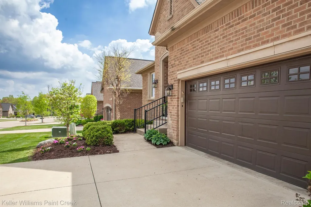 5514 Woodfall Road Independence Charter Township MI 48348