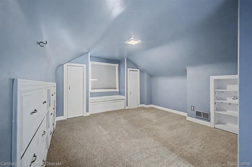 9952 Park Avenue Allen Park City MI 48101